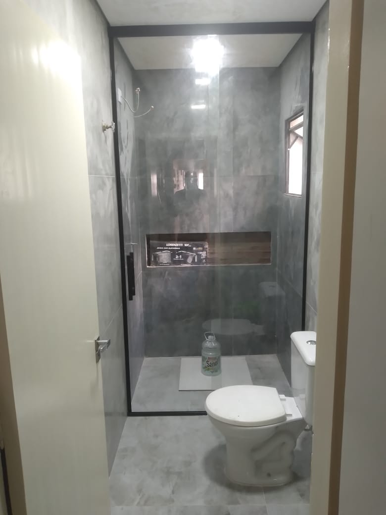 Box banheiro revestimento geometrico