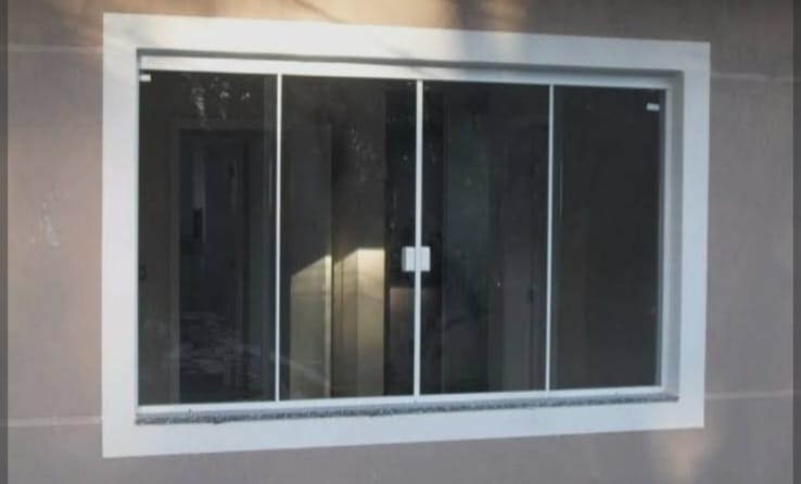 Janela basculante vidro verde